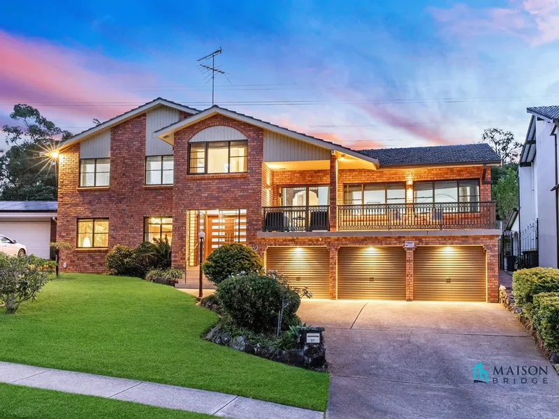 Impressive Full Brick Family Home, Murray Farm Public School Catchment