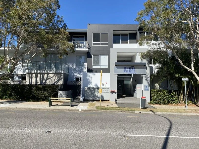 2 bedroom unit available for immediate rental in Bulimba