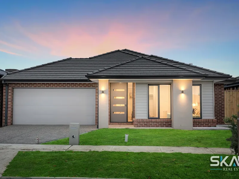 Brand New Family Home (Location & Quality) !!