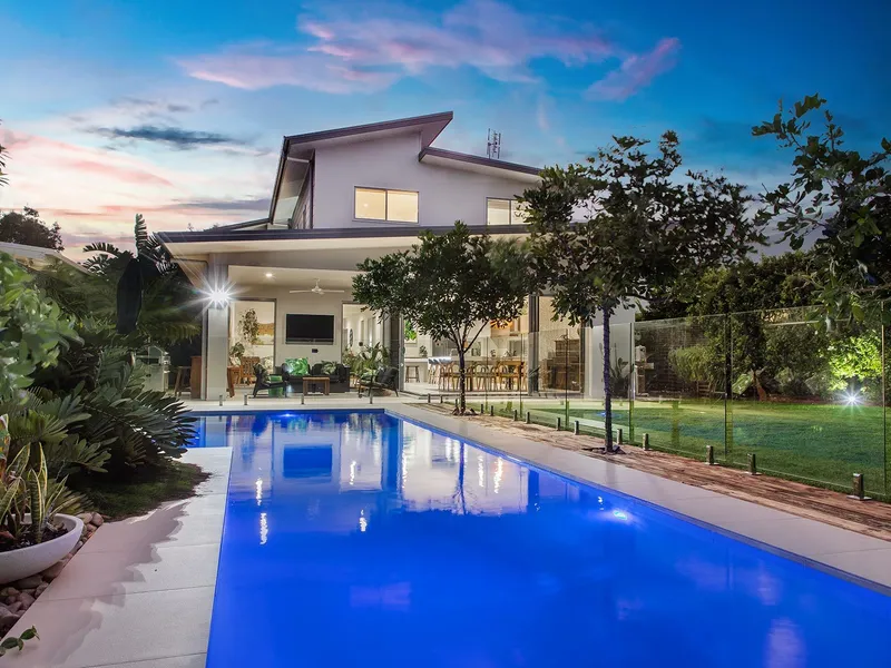 A Family Home Beautifully Wrapped in Beachside Luxury