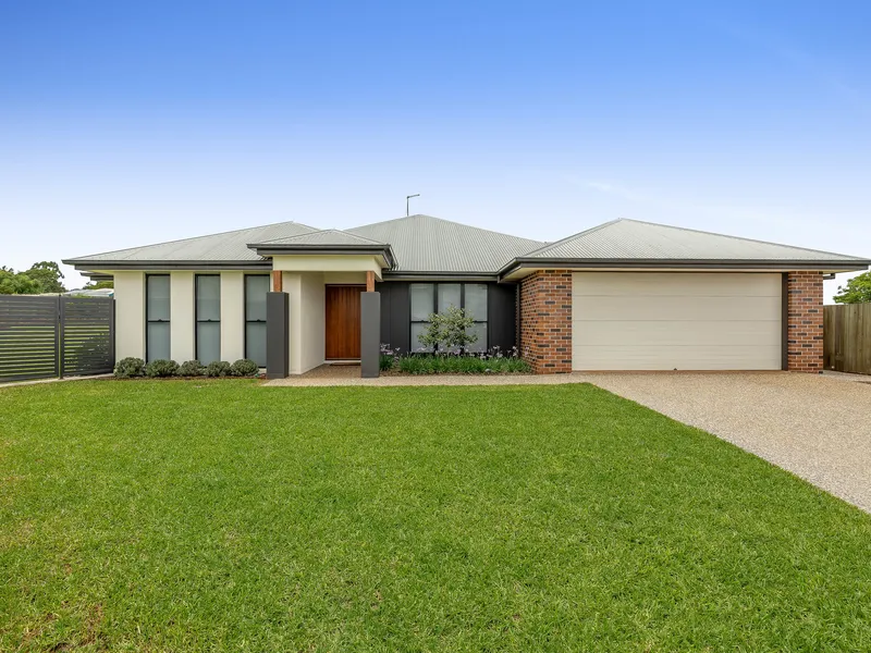 Absolutely Nothing To Do - Move In & Enjoy!