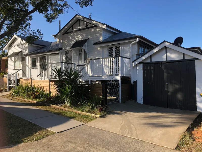 HEART OF SANDGATE UNIT - AVAIL 26.04.21