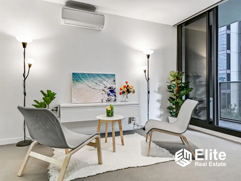 Executive Luxury, Lifestyle and Location!