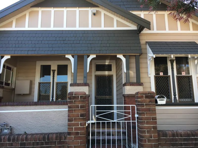 Hamilton 4br house for lease 