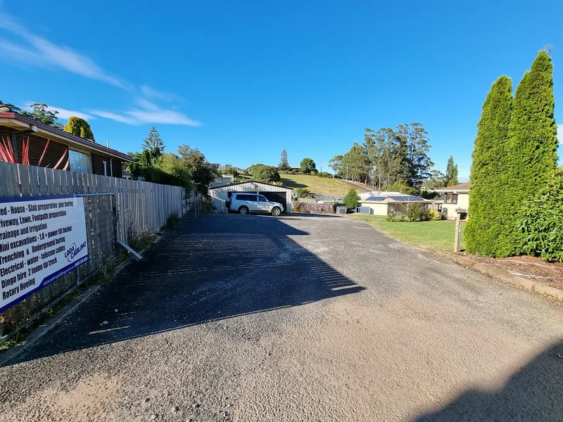 Great building block with a double garage!