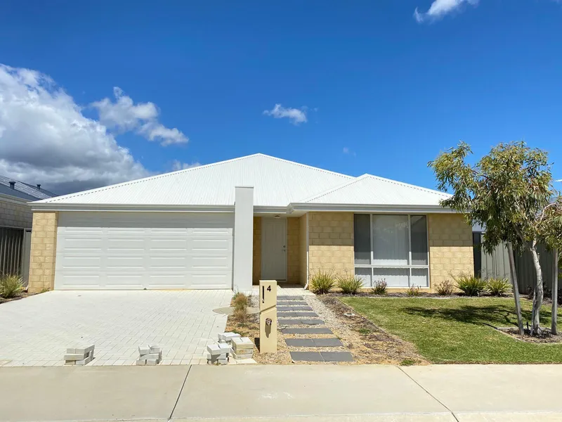 4by2 House Located in Byford