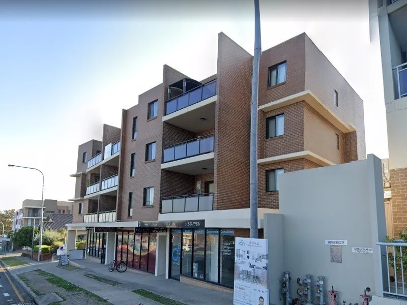 North facing front balcony - 3 bed with 2 bath