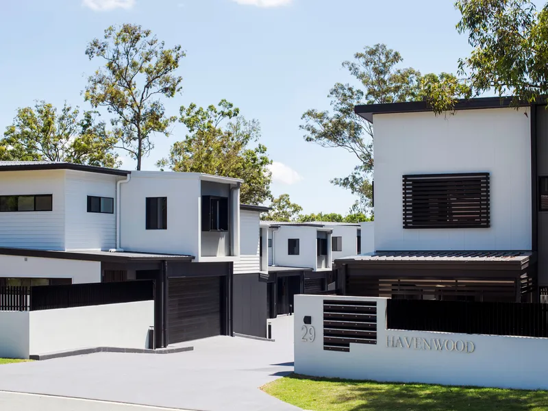 Stunning Townhouse in Leafy McDowall