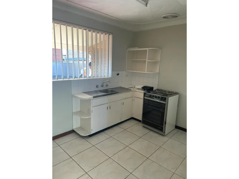 $450 Spacious & beautiful