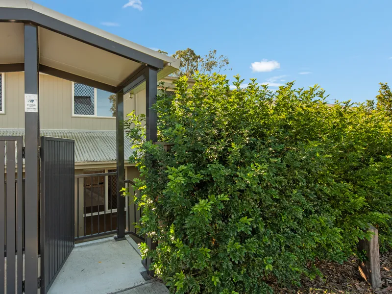 Modern Townhouse with a pool