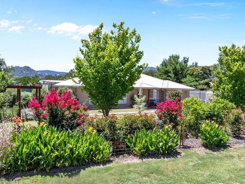 A TRULY SPACIOUS AND TRANQUIL SETTING!