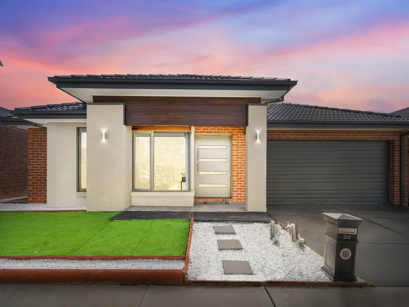 Convenient Living & Perfect home for Family