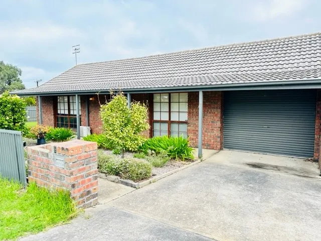 2 bedroom unit on corner block