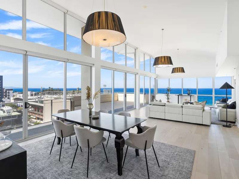 Penthouse with beachside lifestyle