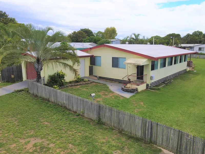 FULL AIR-CONDITIONED 4 BEDROOM HOME WITH LARGE YARD, SHED & LOCK UP GARAGE