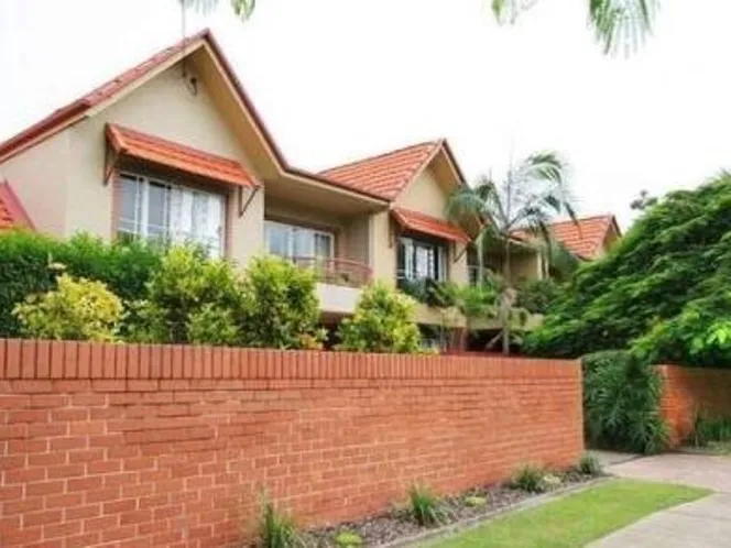 Ground Floor Unit in Ascot