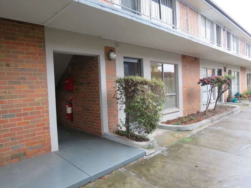 FANTASTIC GROUND FLOOR LIVING