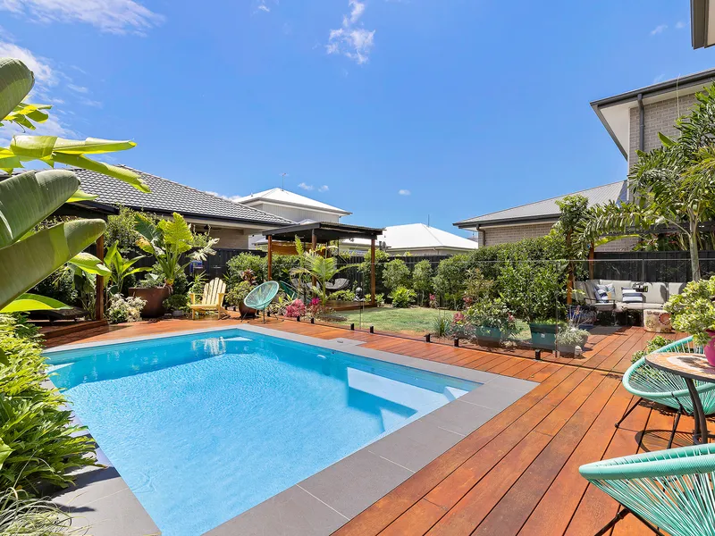 Executive Living With Backyard Resort in Newport Hot Spot!
