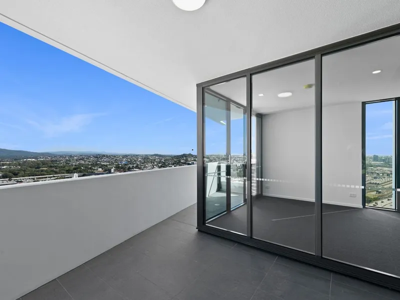 FULLY FURNISHED - Luxury 2 Bedroom, 2 Bathroom, 1 Car Apartment 