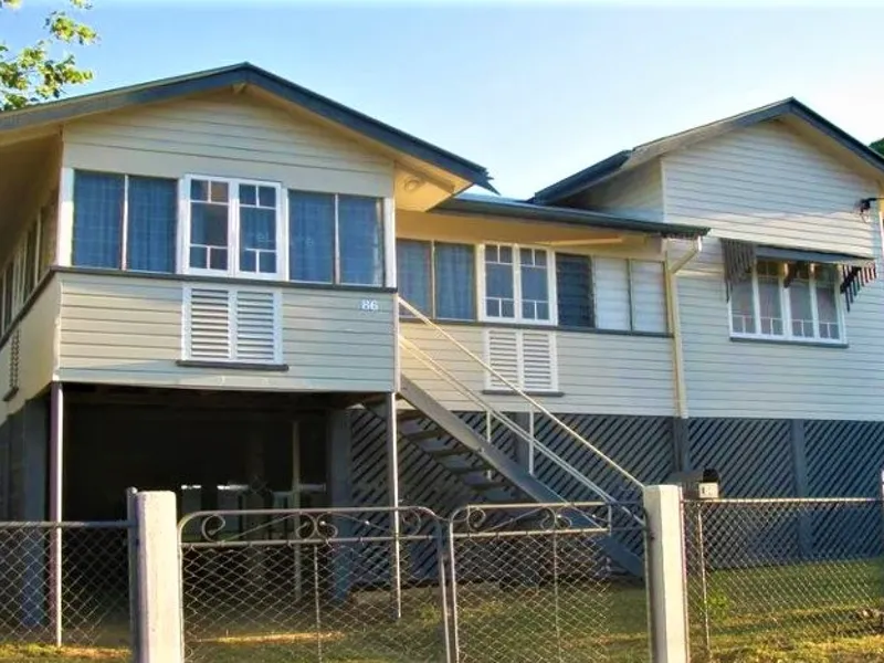Beautiful Queenslander with Modern Upgrades 