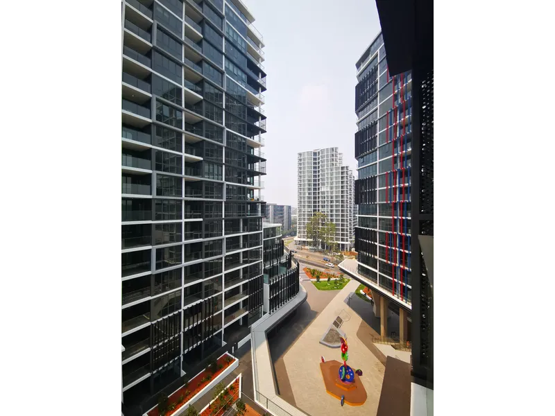 Best Value & Best Price to Purchase this Unique 3 Bedrooms Apartment