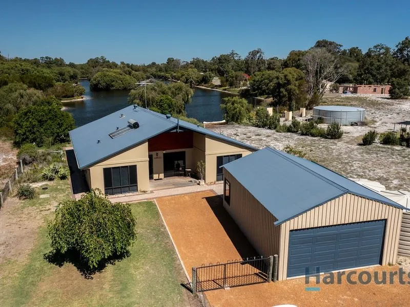 Welcome to La Bonheur!