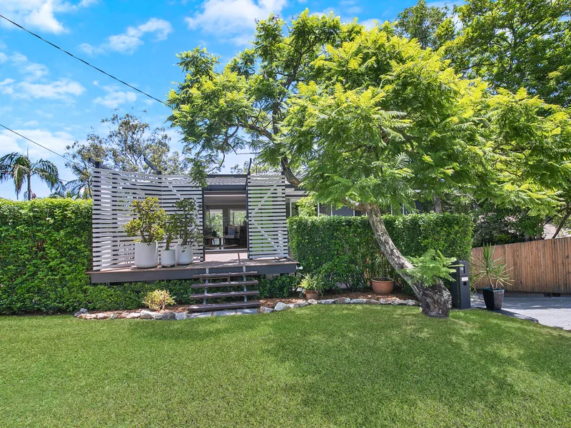 Tranquil Modern Treehouse with Rare Outlook & Uncapped Potential