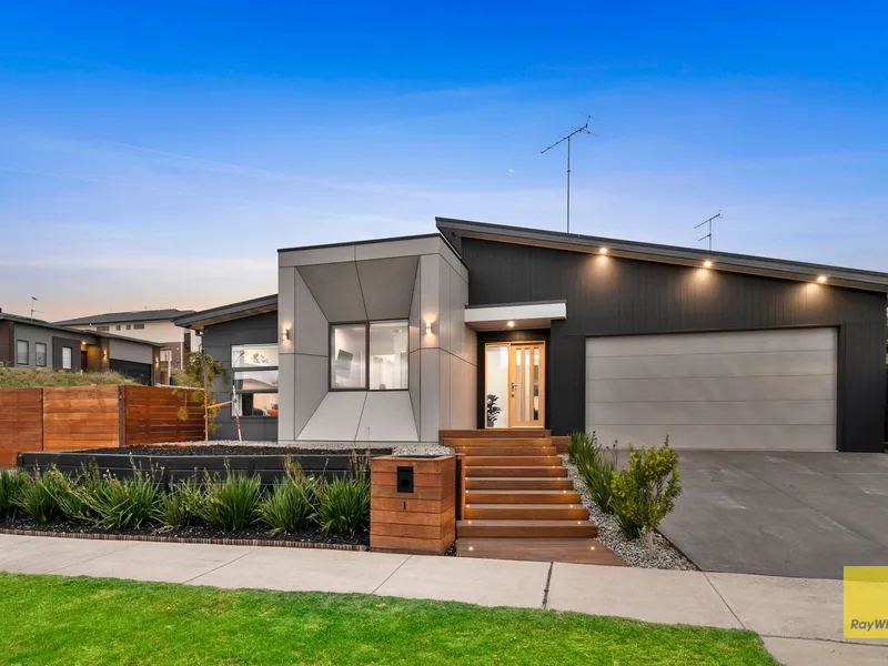 Style and Luxury in a Superb Locale