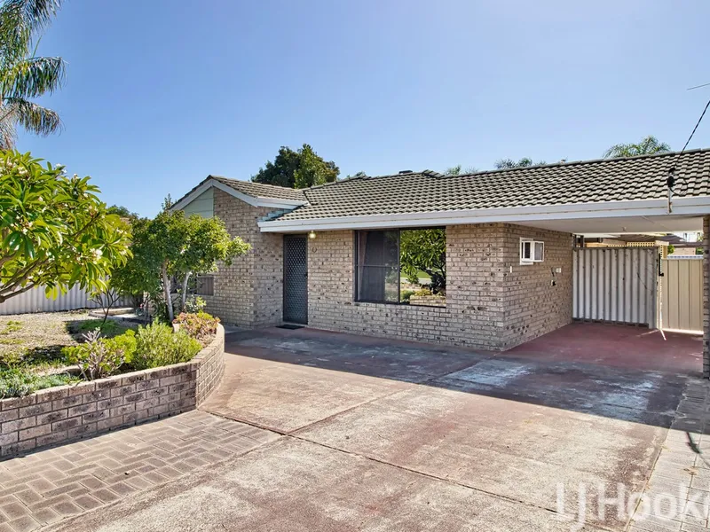 Family Home With Pool