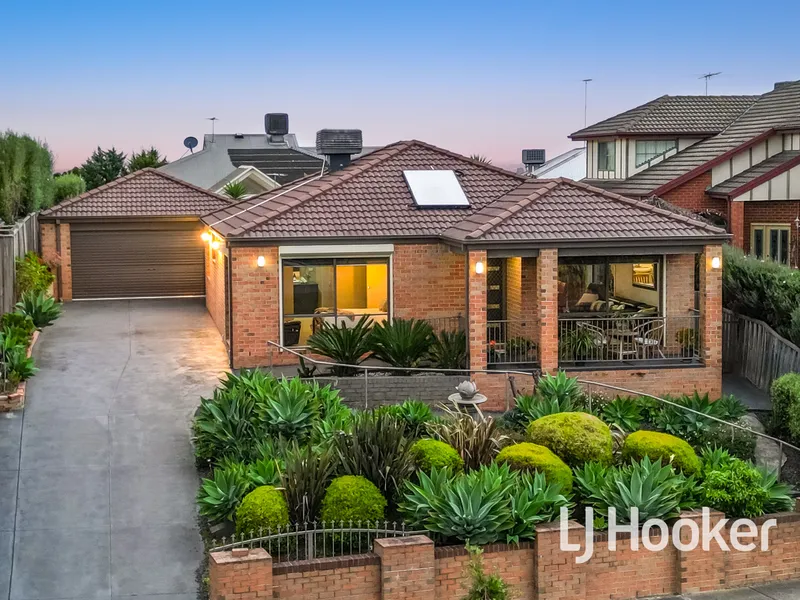 Stunning Elevated Residence with Panoramic Views in Prestigious Berwick
