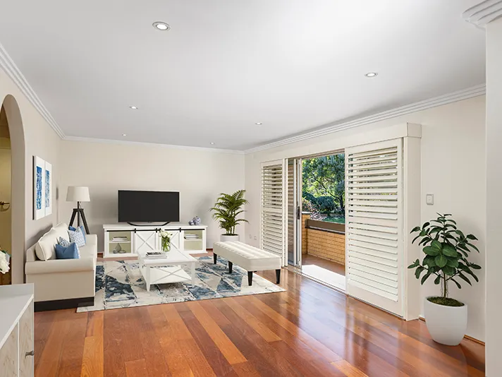 Beautiful Three Bedroom Eastern Hill Unit