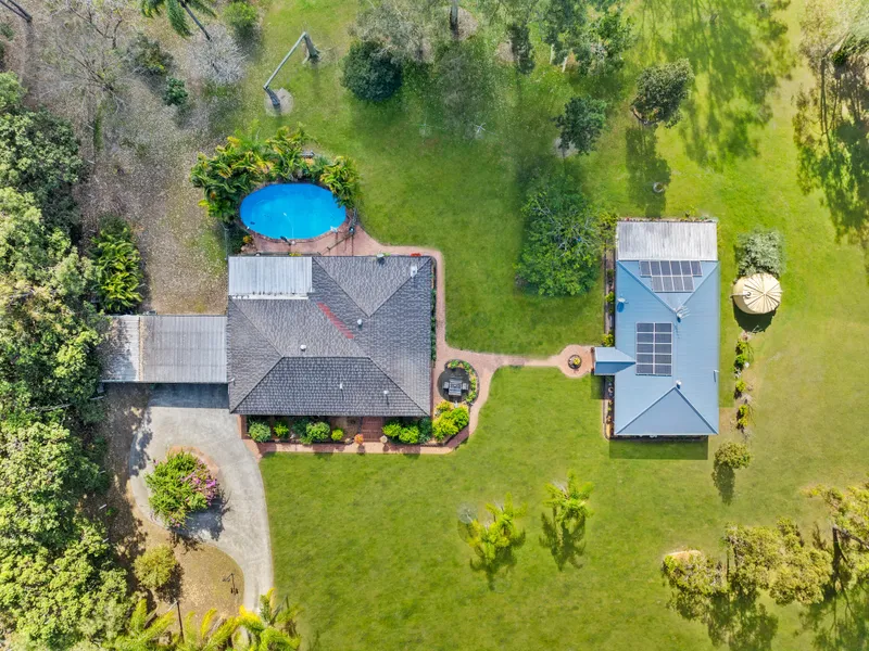 Luxurious Dual Living Home on a Private Oasis