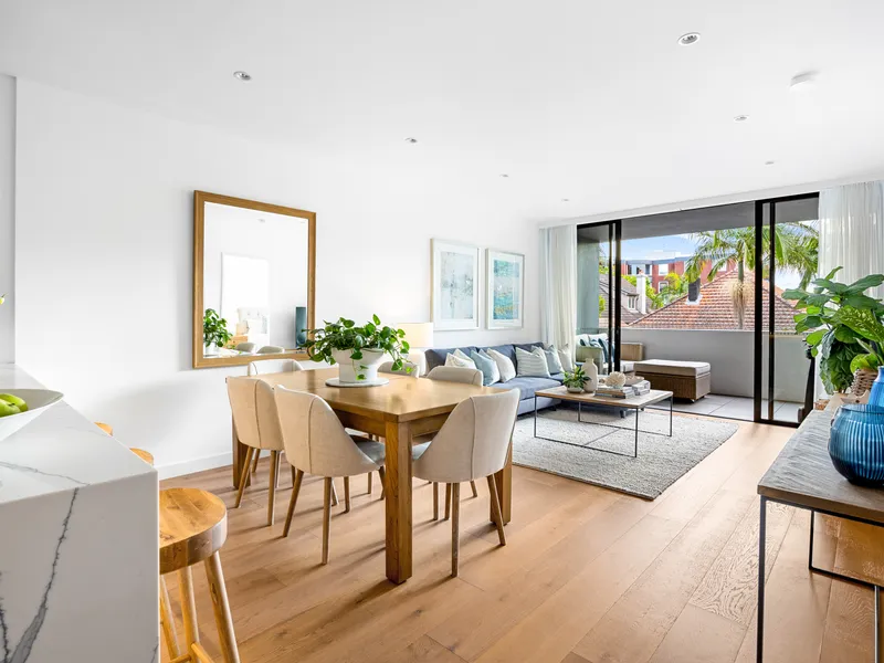 Northern sun, sought after serenity and complete convenience