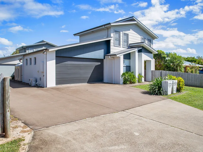 RARE FIND IN LIVISTONIA 