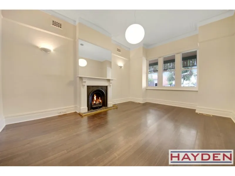 Renovated 3 Bedroom - Close to High St