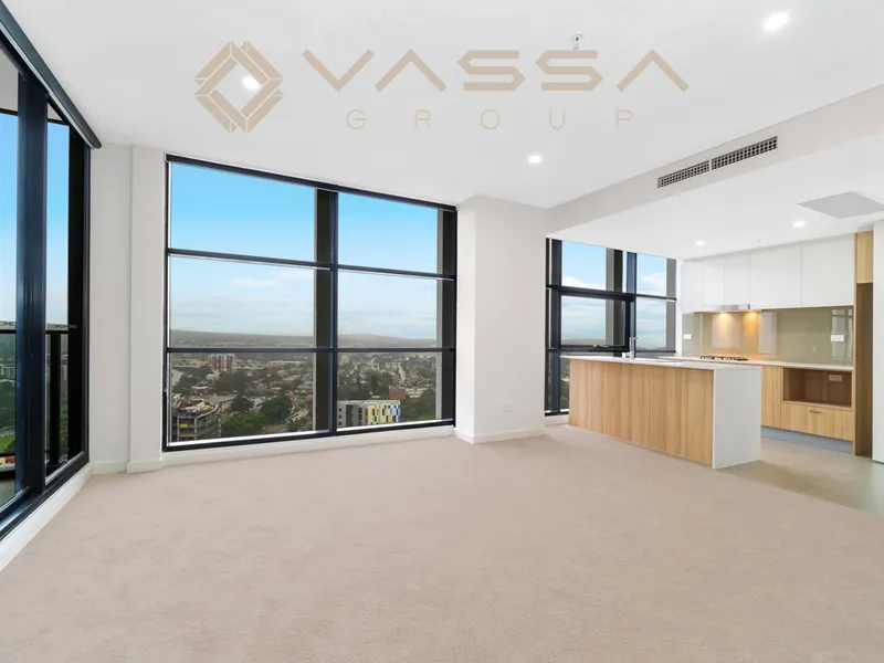 Wonderful nearly new 2 bedroom 2 Bath +1 parking with PANORAMIC WATER AND CITY VIEW for sale IN THE HEART OF PARRAMATTA