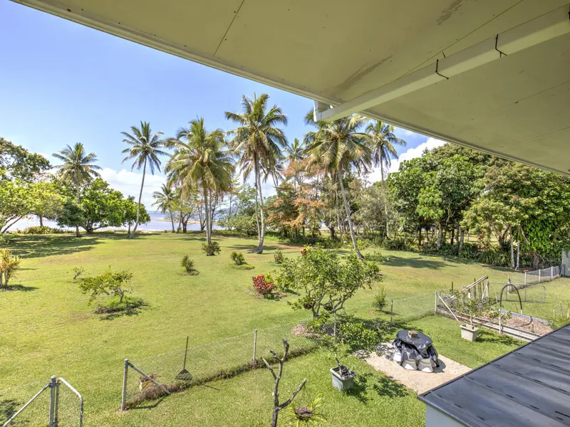 A UNIQUE BEACHFRONT OPPORTUNITY