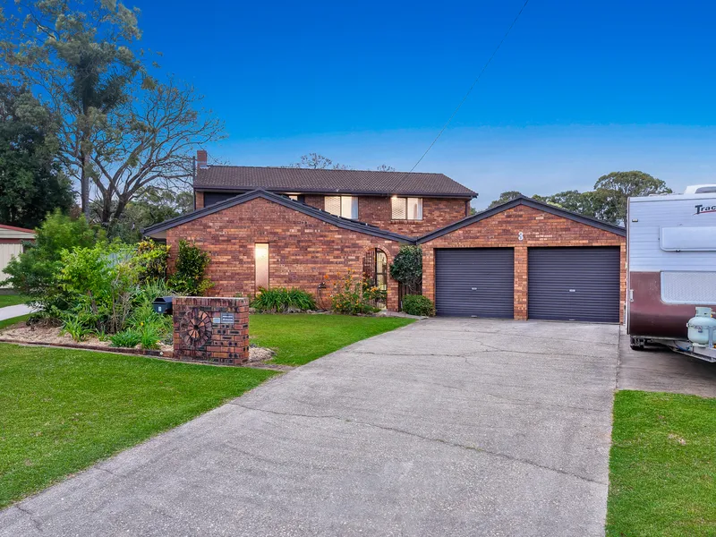 Neat and Tidy Home in the Perfect Location!