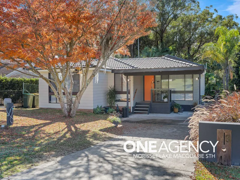 Lakeside Living - Deceptively Generous in Size with Self Contained Guest Accommodation!