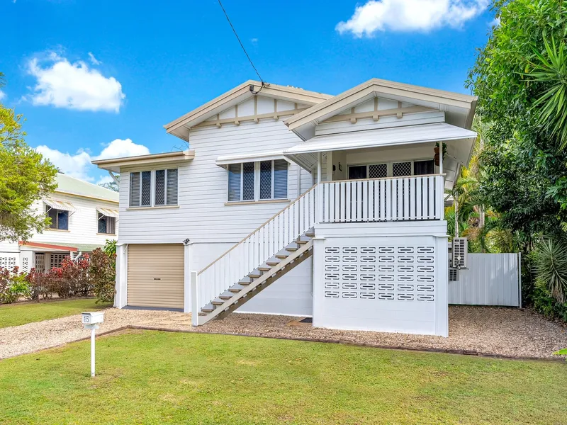A Quintessential Queenslander Standing Tall on a Generous City Fringe Parcel