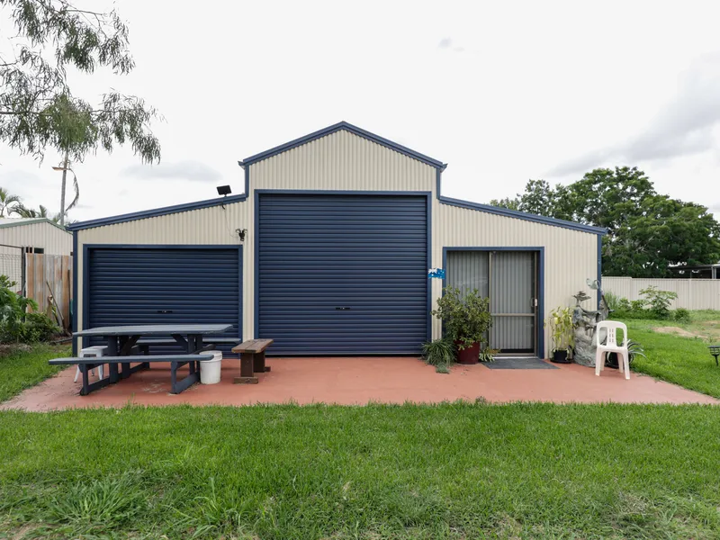 AMAZINGLY LOCATED SHED ON A 745M2 BLOCK TO BE DEVELOPED WHILE LIVING IN THE SHED