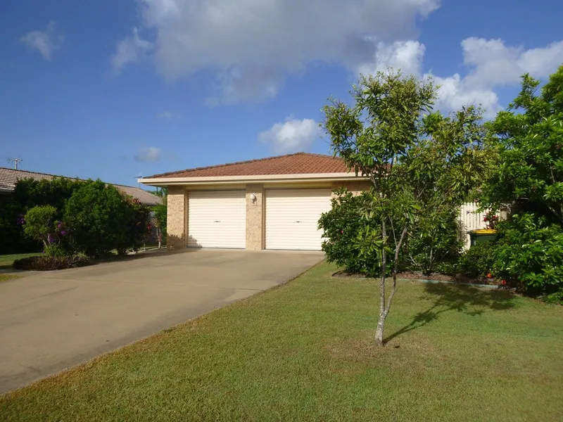NEAT BRICK HOME IN AVENELL HEIGHTS!!