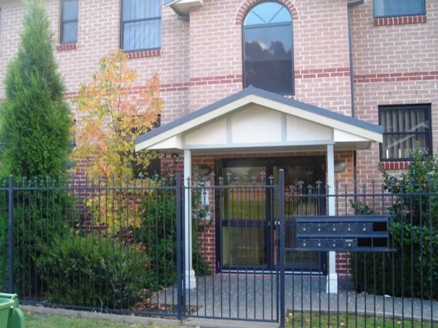 MODERN LOW MAINTENANCE LIVING WITH VIEWS OVER LITHGOW