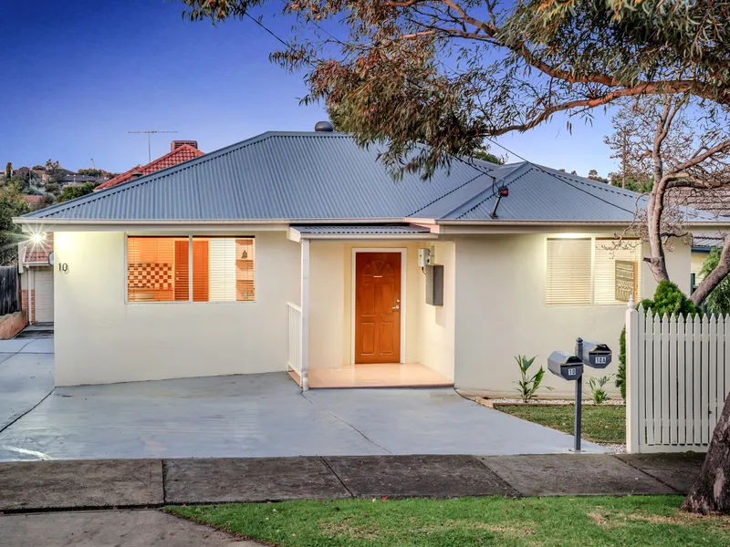 Easy-care living perfect for couples, small families & professionals 
