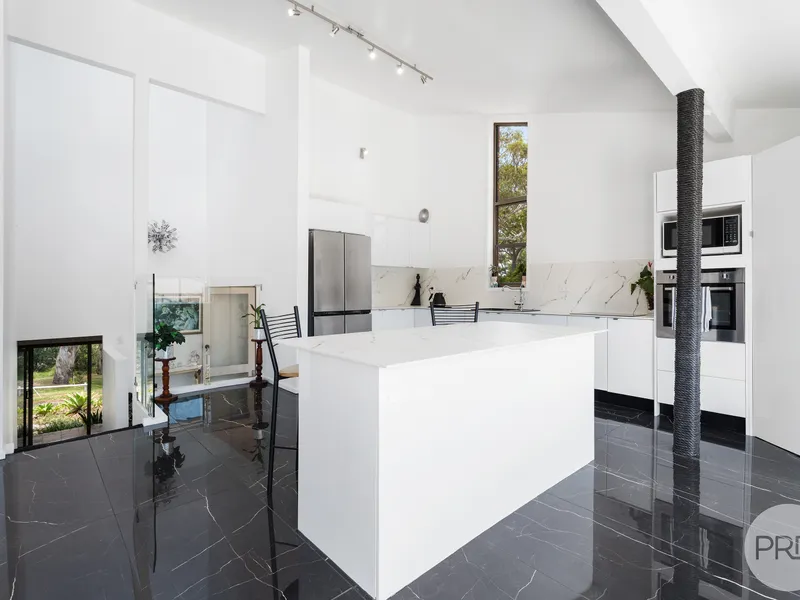 A Waterfront Haven in Lemon Tree Passage