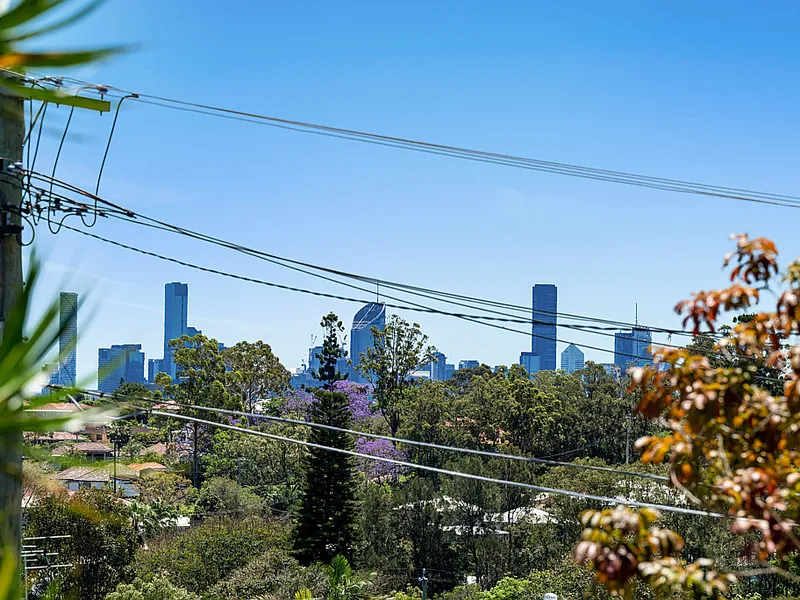 OFF MARKET STUNNER,... Don't Miss This Opportunity.