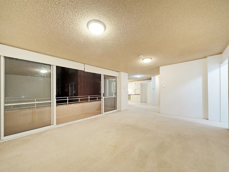 MUST BE LEASED THIS WEEKEND - Magical Views by day or by night