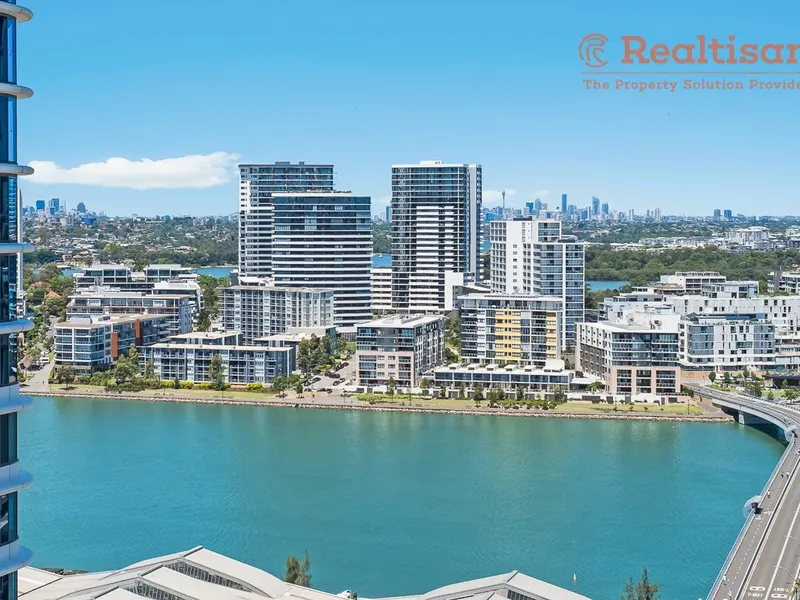 Motivated vendor say this lovely water view as new apartment must sale