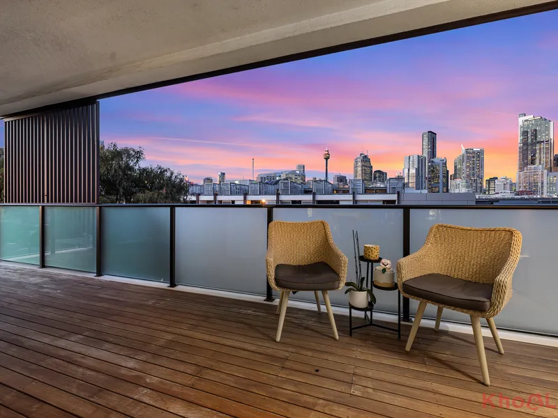 Luxurious Urban Retreat in the Heart of Ultimo with Exquisite City Views