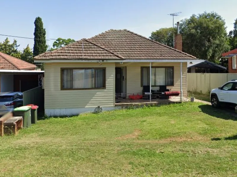 House For Lease  in the heart of  Narwee.